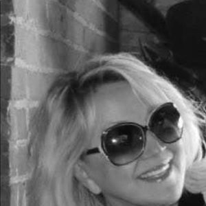 Meet your Posher, Deborah